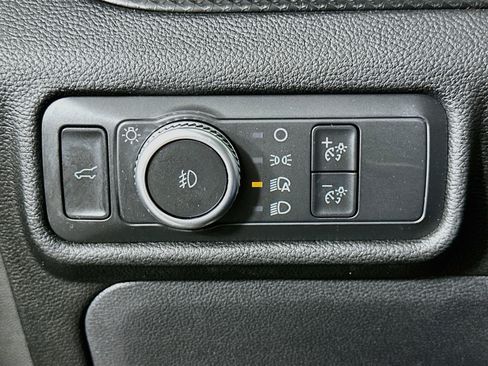 Used 2022 Ford Explorer ST w/ Equipment Group 401A AWD/4WD image 17