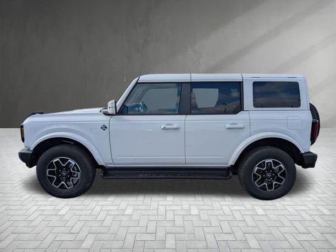 New 2025 Ford Bronco Outer Banks image 6