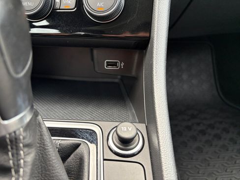 Used 2019 Volkswagen Jetta R-Line FWD image 20