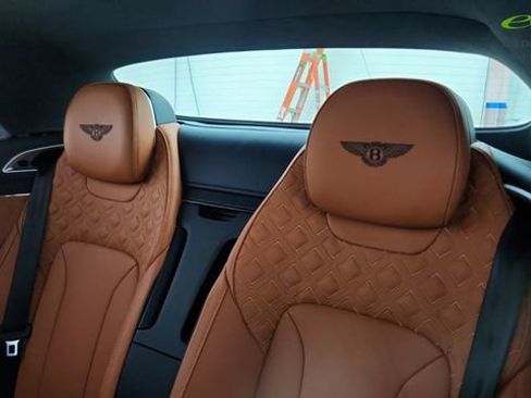 Used 2022 Bentley Continental GT AWD/4WD image 32