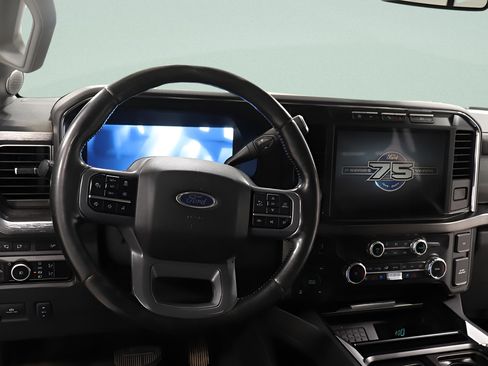 Used 2023 Ford F250 Lariat w/ Lariat Ultimate Package AWD/4WD image 9