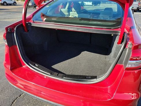 Used 2020 Ford Fusion S image 10