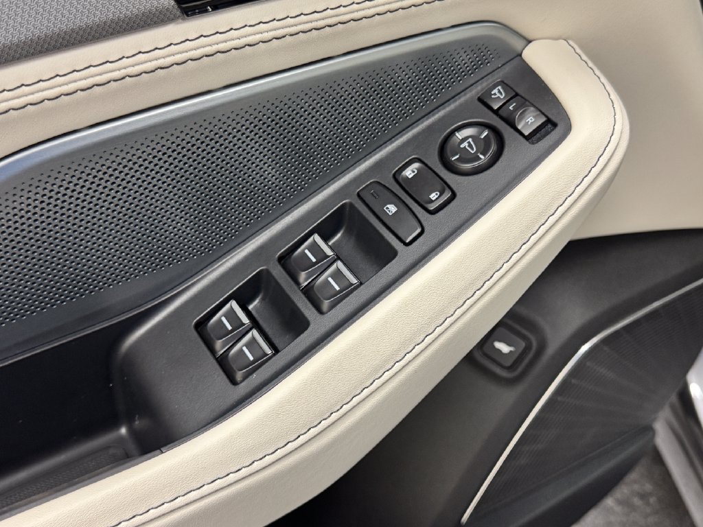 Used 2026 Acura MDX A-Spec w/ Advance Package AWD/4WD image 13