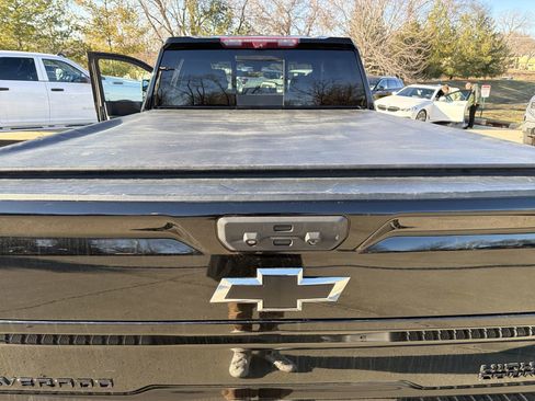 Certified 2022 Chevrolet Silverado 2500 High Country w/ Technology Package image 31