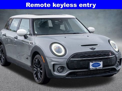 Used 2023 MINI Cooper Clubman S w/ Premium Package image 8