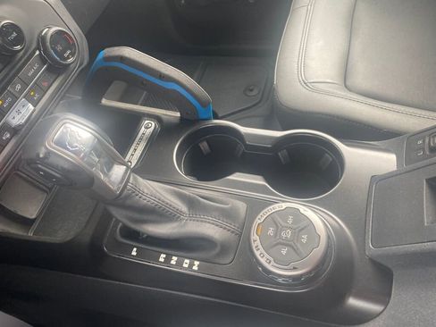 Certified 2023 Ford Bronco Black Diamond image 13