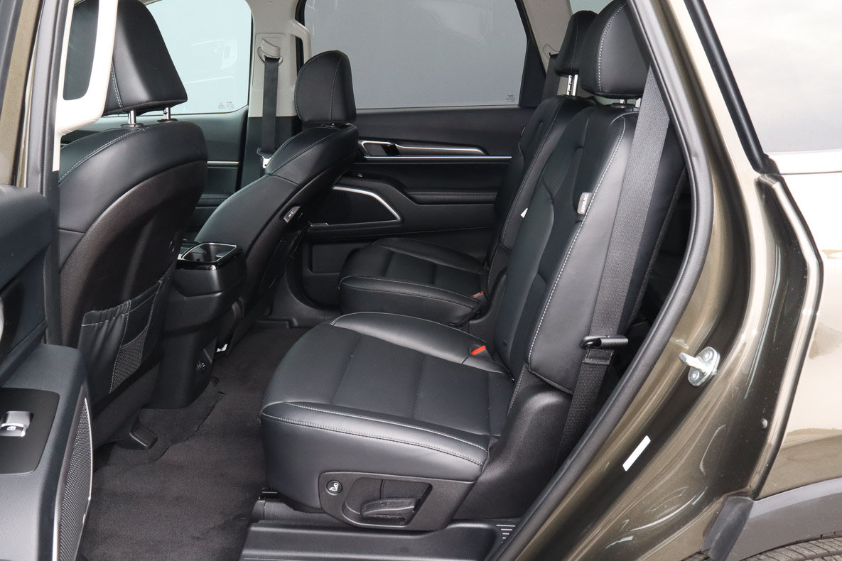 Used 2025 Kia Telluride S FWD image 8
