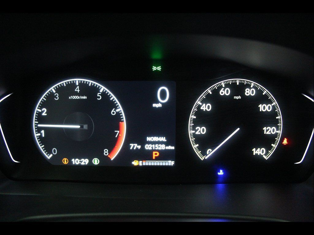 Certified 2025 Honda Pilot Touring image 30