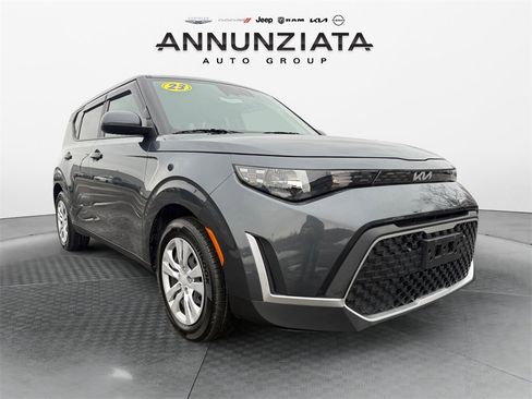 Certified 2023 Kia Soul LX image 7