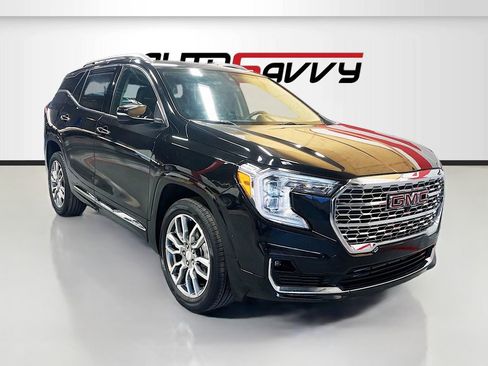 Used 2024 GMC Terrain Denali w/ Denali Premium Package AWD/4WD image 1