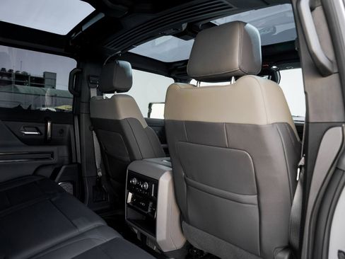 Used 2024 GMC Hummer EV 3X w/ Extreme Off-Road Package image 38