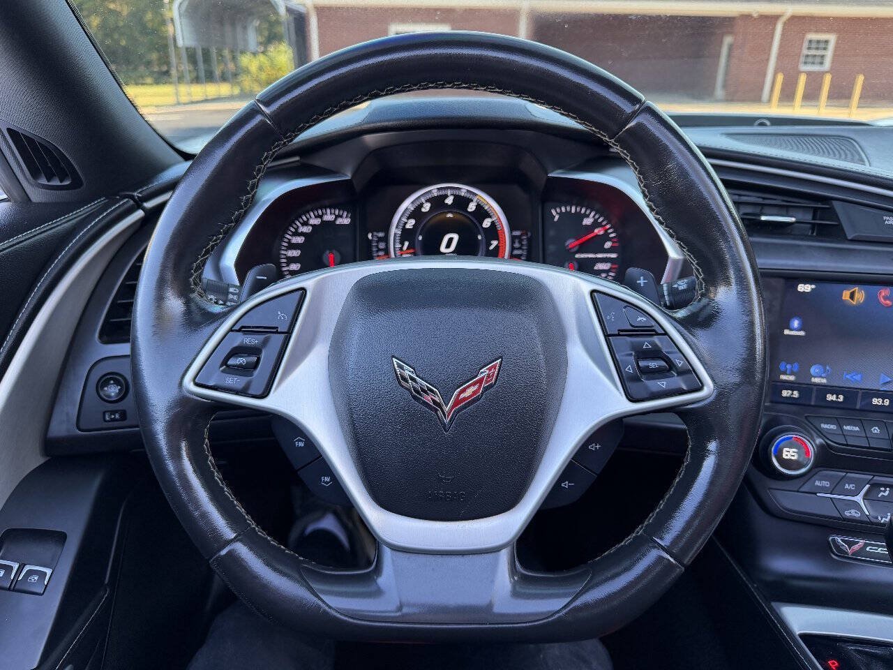 Used 2018 Chevrolet Corvette Stingray Coupe w/ 1LT RWD image 22