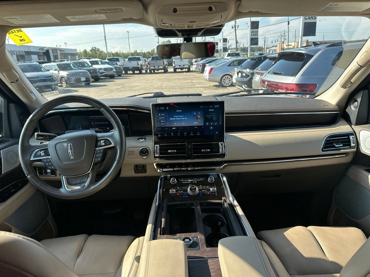 Used 2024 Lincoln Navigator L Reserve AWD/4WD image 9