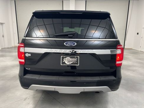 Used 2018 Ford Expedition XLT w/ Equipment Group 201A image 6