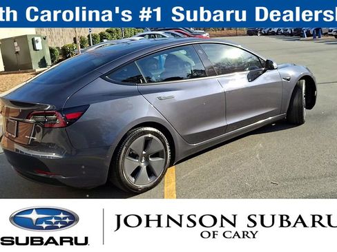 Used 2022 Tesla Model 3 Long Range image 9