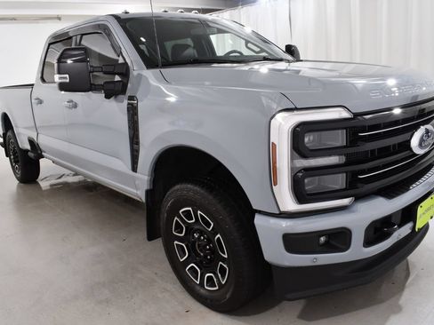 Used 2026 Ford F350 Platinum AWD/4WD image 5
