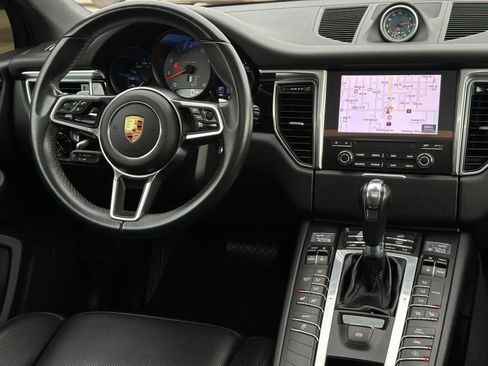 Used 2018 Porsche Macan S w/ Premium Package Plus image 24