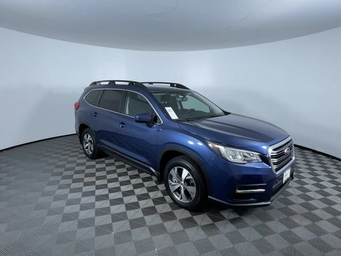 Used 2020 Subaru Ascent Premium w/ Convenience Package AWD/4WD image 2
