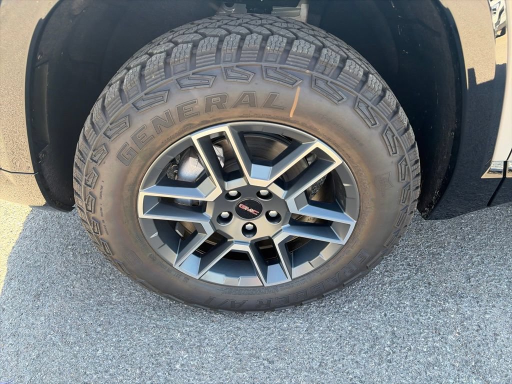 New 2027 GMC Terrain AT4 w/ Convenience Package III AWD/4WD image 10