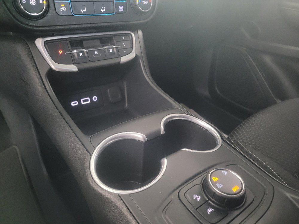 Used 2022 GMC Terrain SLE AWD/4WD image 26