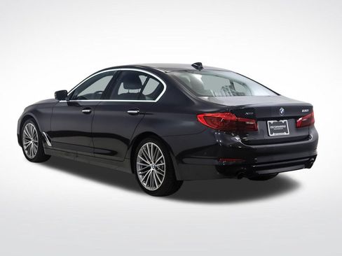 Used 2017 BMW 530i xDrive AWD/4WD image 3