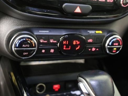 Used 2021 Kia Soul Turbo image 7