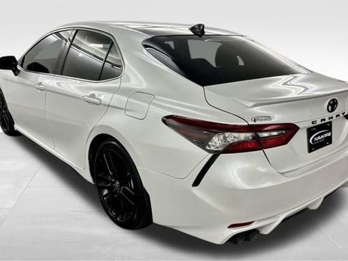 Used 2021 Toyota Camry XSE image 6