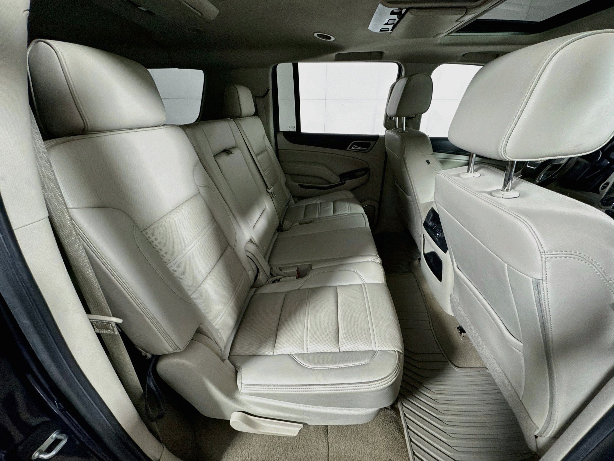 Used 2019 GMC Yukon XL Denali w/ Open Road Package AWD/4WD image 28