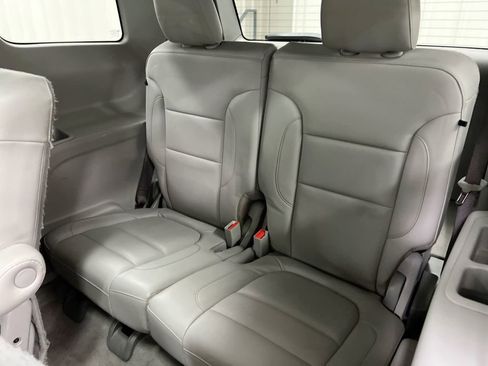 Used 2017 GMC Acadia SLT image 29