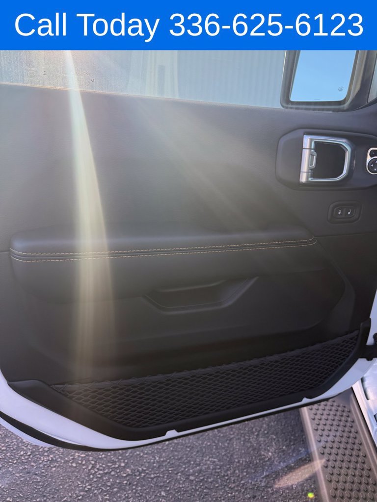 New 2027 Jeep Wrangler Unlimited Sahara AWD/4WD image 16