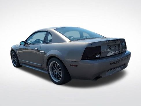 Used 2001 Ford Mustang GT RWD image 7