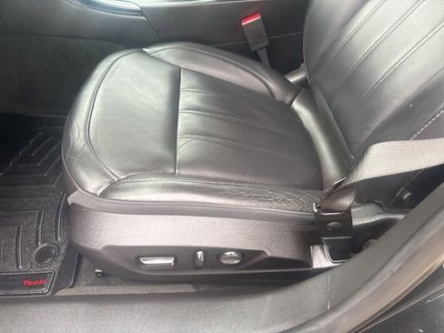 Used 2015 Buick Regal Premium w/ Experience Buick Package image 17