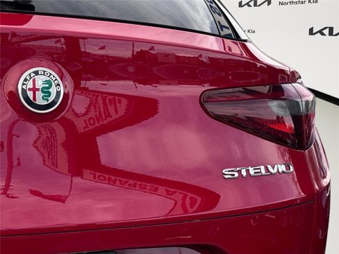 Used 2022 Alfa Romeo Stelvio Sprint image 7