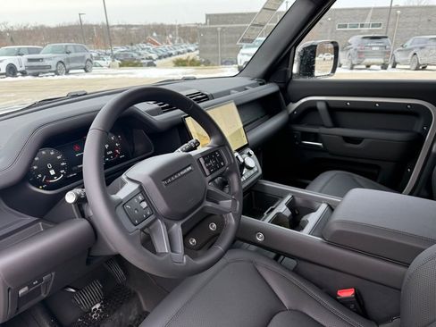 New 2026 Land Rover Defender 110 X-Dynamic SE image 12