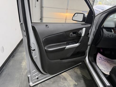 Used 2011 Ford Edge Limited w/ Canadian Touring Pkg AWD/4WD image 9