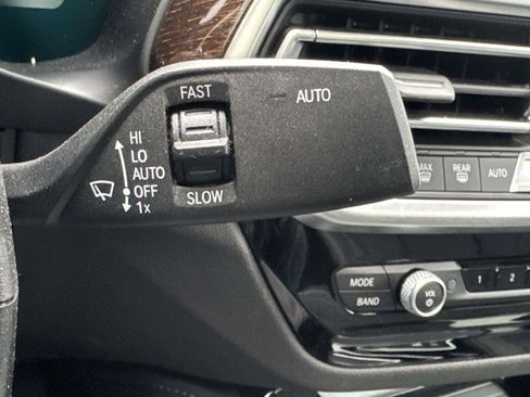 Used 2023 BMW X4 xDrive30i w/ Premium Package image 23