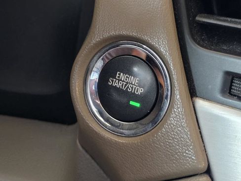 Used 2018 GMC Yukon SLT w/ Open Road Package AWD/4WD image 25