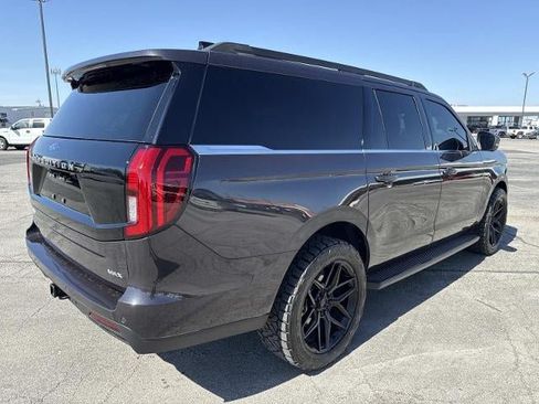 Used 2025 Ford Expedition Max Active AWD/4WD image 4