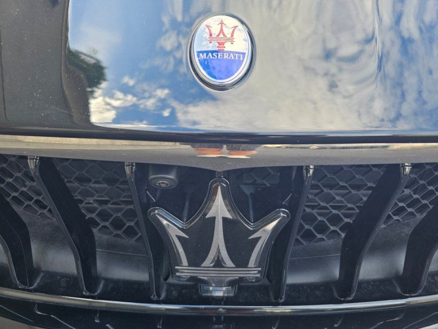 Used 2020 Maserati Quattroporte S GranSport Q4 AWD/4WD image 46
