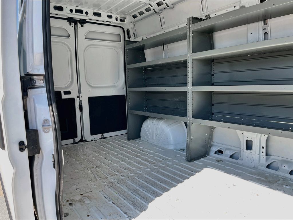 Used 2024 RAM ProMaster 2500 w/ Safety Group FWD image 21