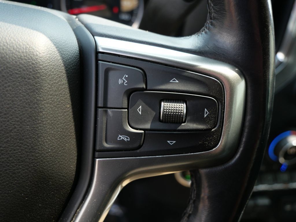 Used 2020 Chevrolet Silverado 1500 LTZ AWD/4WD image 28