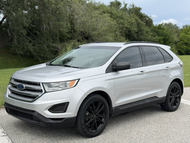Used 2018 Ford Edge SE FWD image 1