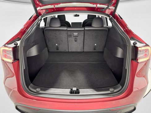 Used 2021 Tesla Model Y Long Range image 26