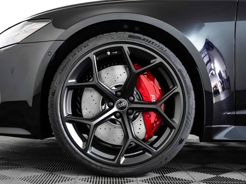 New 2025 Audi RS 6 performance image 6