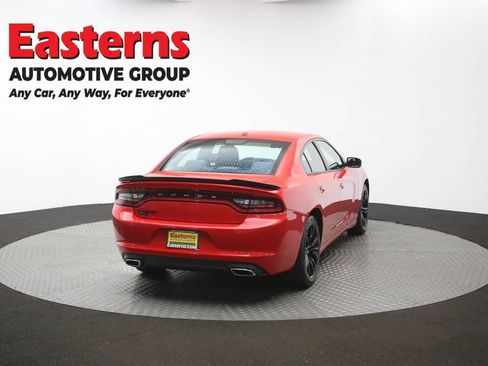 Used 2018 Dodge Charger SXT w/ Blacktop Package RWD image 38