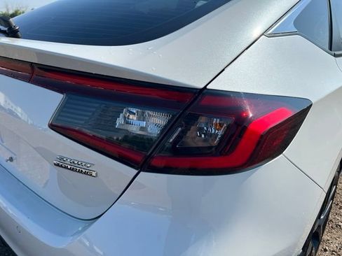 Used 2024 Honda Civic Sport Touring image 12