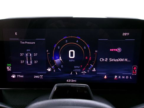 New 2026 Chevrolet Traverse High Country w/ LPO, Floor Liner Package image 8