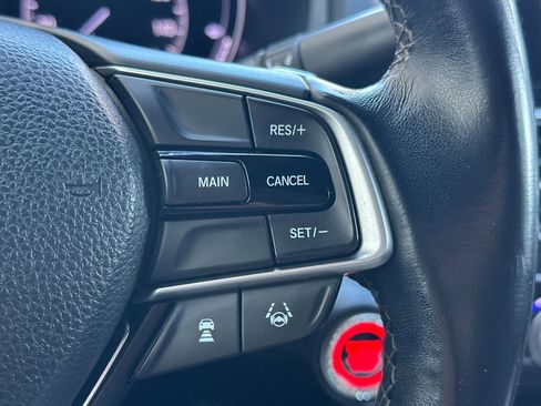 Used 2018 Honda Accord Sport image 25