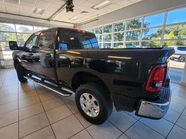 Used 2025 RAM 2500 Big Horn AWD/4WD image 10