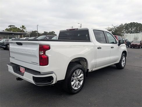 Used 2023 Chevrolet Silverado 1500 Custom image 4